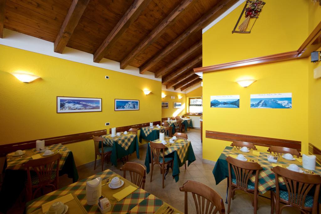 Hotel Du Glacier La Thuile Kültér fotó